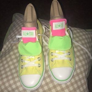 neon green converse low tops